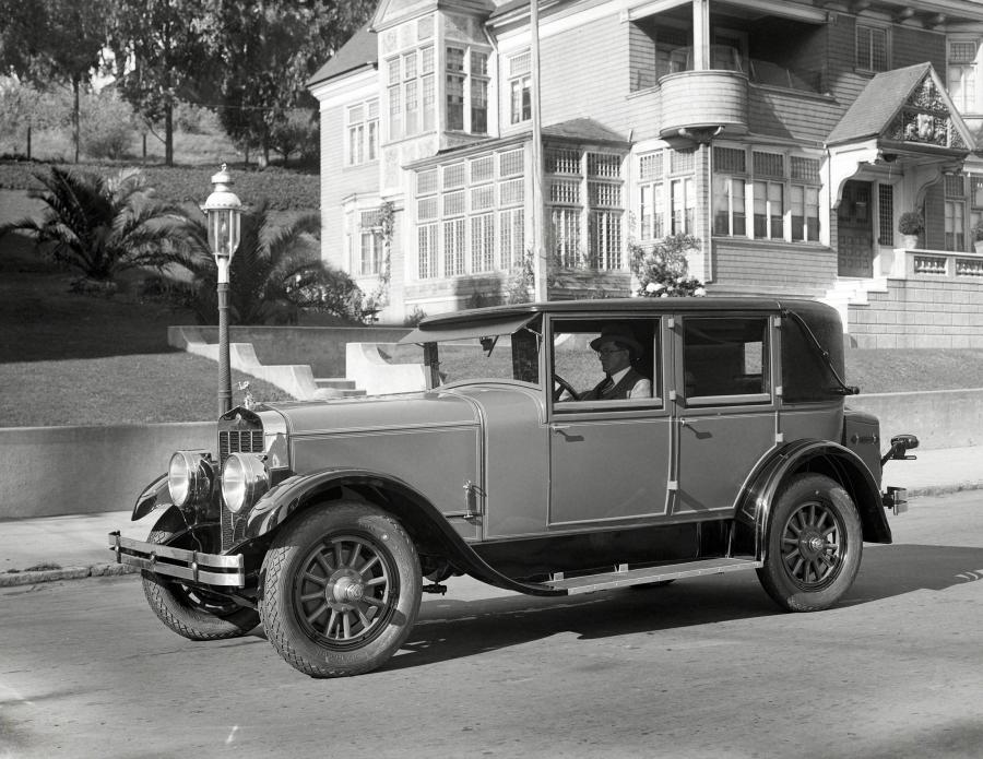  Franklin Model 11-B Sedan 1927 года  (фото 2 из 3)